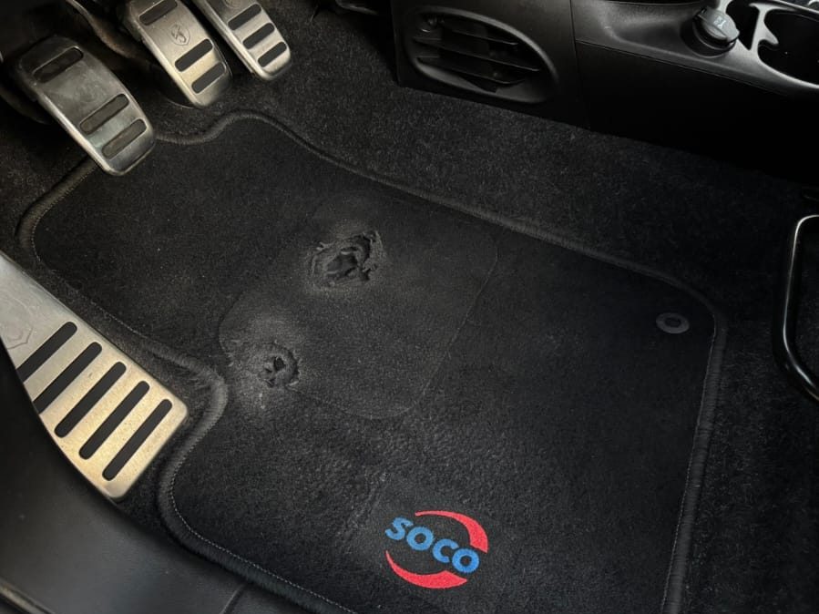 Tapis et pédalier après